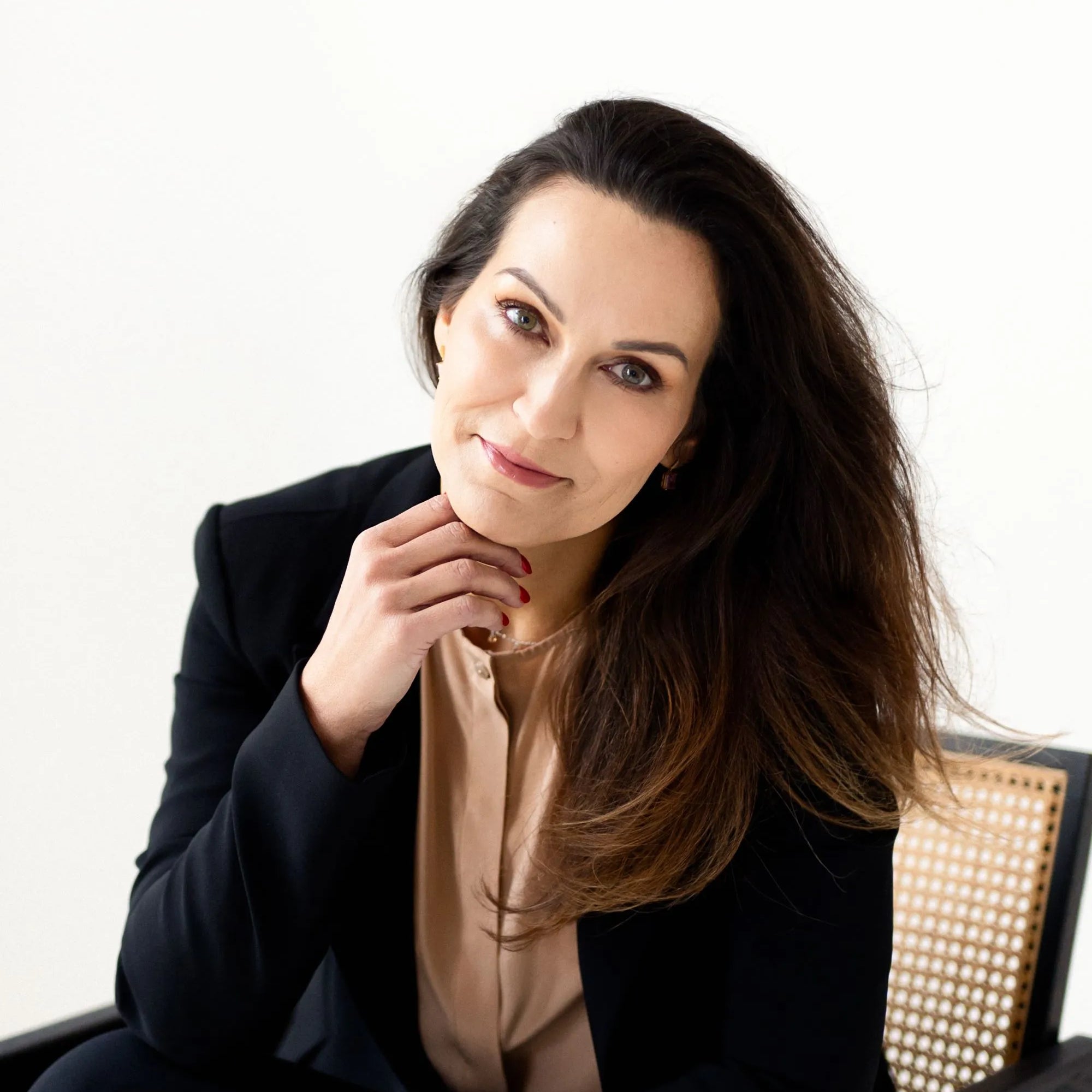 Iva Zivanovic, direktor, Galex Lab private label and white label manufacturing experts specializing in cosmetics, skincare, and supplement production. Manufactured in Slovenia, EU, with GMP-certified facilities. Custom formulation, contract manufacturing, and packaging solutions for beauty and wellness brands.